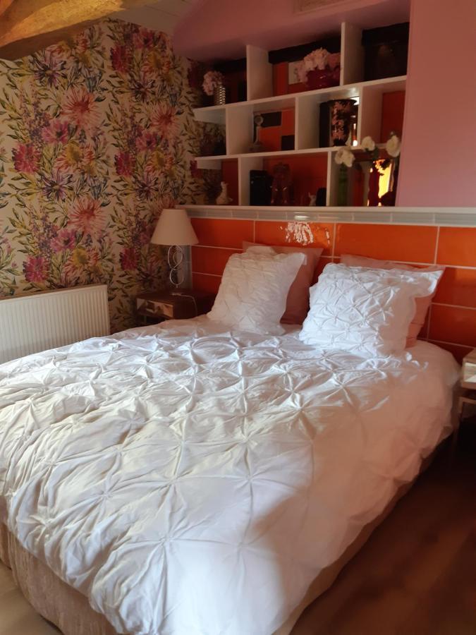 Chambre familiale avec piscine chauffée et jacuzzi Bernadets-Debat Extérieur photo